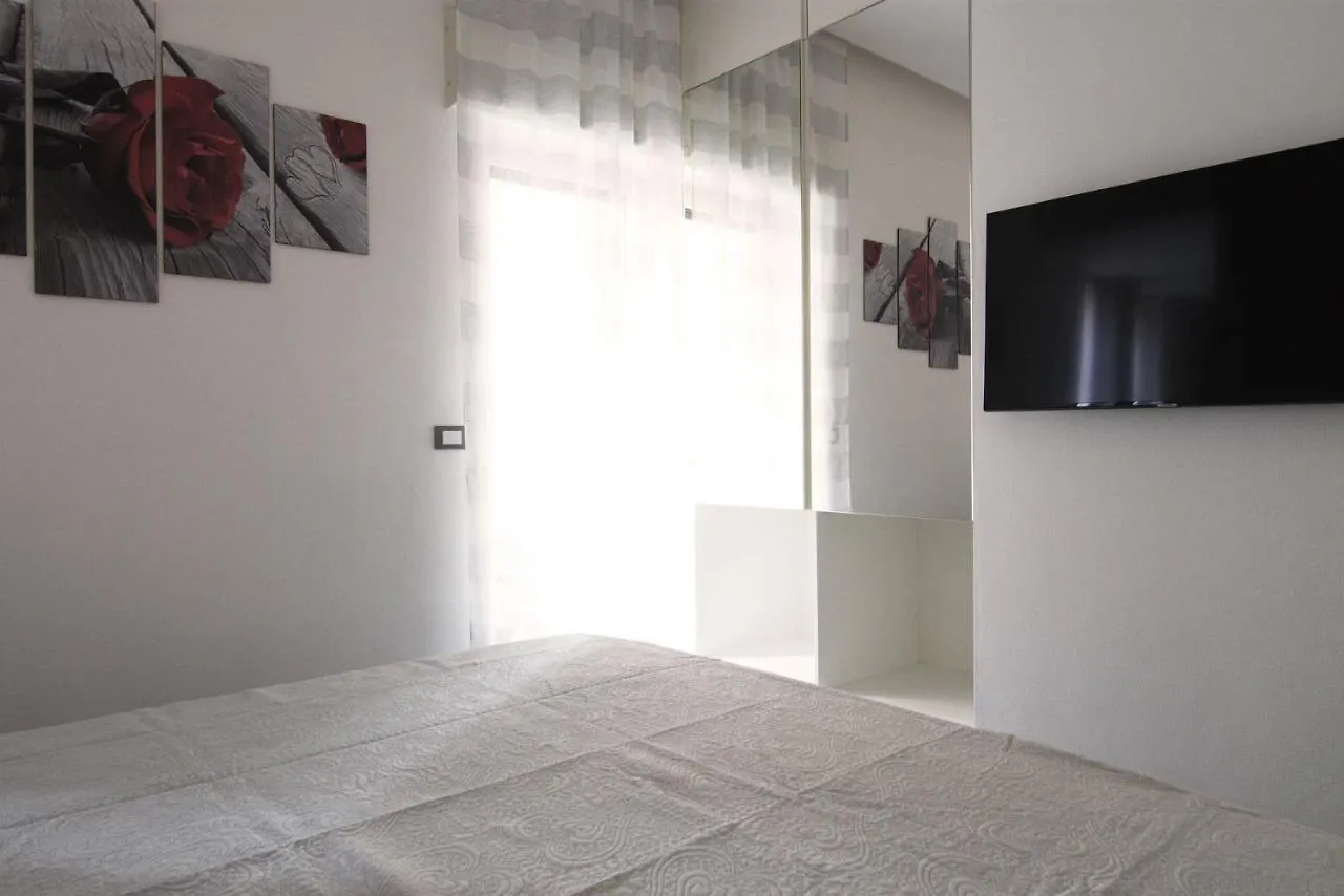 Da Vinci Rooms Verona 0*,  Italy